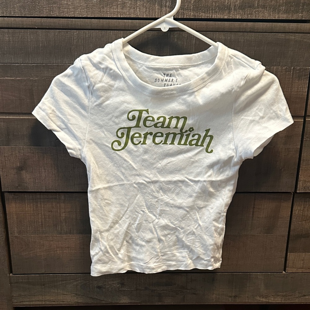 The Summer I turned Pretty Fans AE White Team Jeremiah Tee - Picture 1 of 2